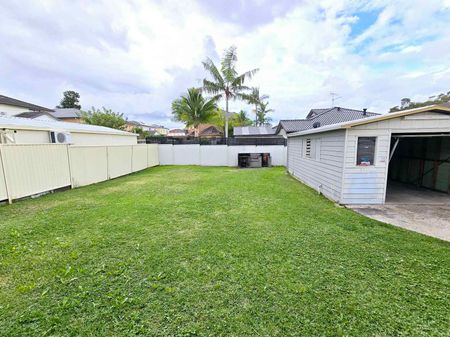 Spacious Three Bedroom Family Home - Photo 5