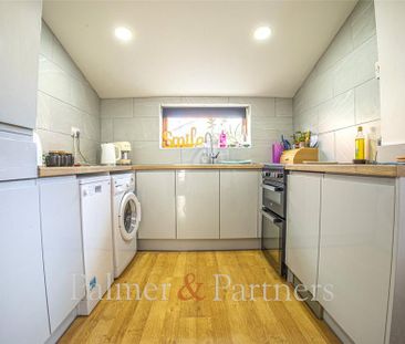 2 bedroom terraced house to rent - Photo 3