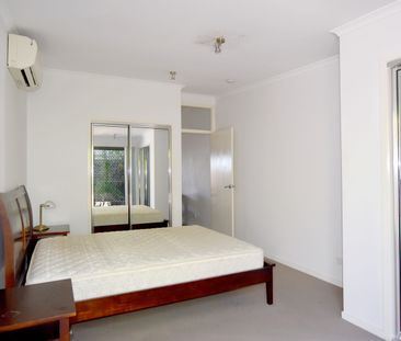 :: NEAT AND TIDY SELF CONTAINED UNIT CLOSE TO CBD - Photo 3