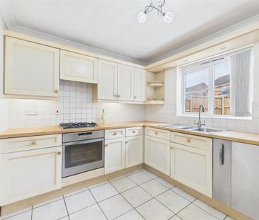 3 bedroom detached house to rent - Photo 6