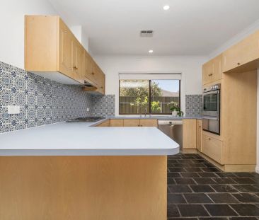 Coastal Elegance on Lady Gowrie Drive - Photo 6