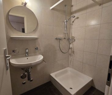 À saisir ! Magnifique logement à deux pas du métro M1 ! - Photo 5