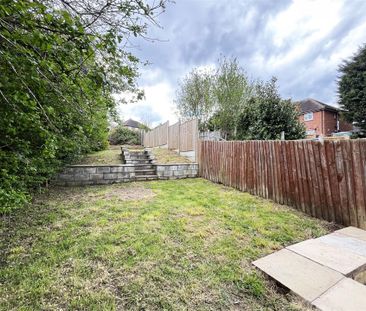 2 bedroom Maisonette to rent - Photo 3