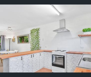 5/249-251 Sheridan Street, Cairns North, Qld 4870 - Photo 5