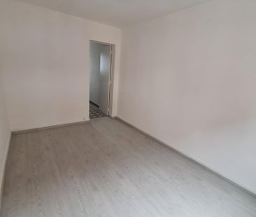 A LOUER T1 A PROXIMITE DE LA FACULTE ST CHARLES ET DU MUSEE DE PICA... - Photo 1