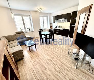 Pronájem bytu 2+kk 64 m² - Fotografie 2