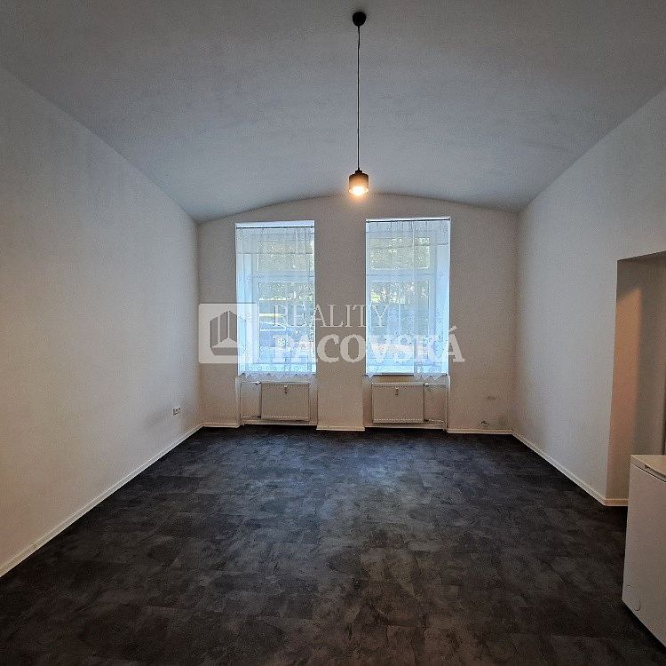 Pronájem bytu 1+kk 38 m² - Фото 1