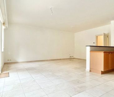 Appartement te huur in Sint-Lambrechts-Woluwe voor € 1.450 met 2 sl... - Photo 4