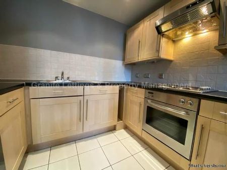 2 bedroom property to rent in Manchester - Photo 2