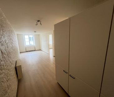 A louer – Joli appartement 2,5 pièces en vieille-ville au 1er ou 2è... - Foto 4