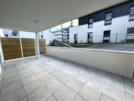 Location Appartement 2 pièces 50m² CHAMALIERES 63400 - Photo 4