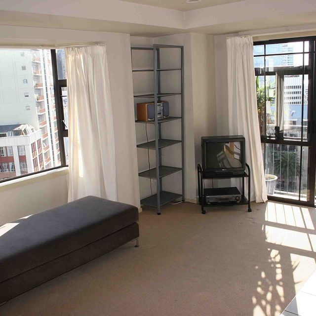 Spacious & Sunny, Park Views @ Argent Hall - Photo 1
