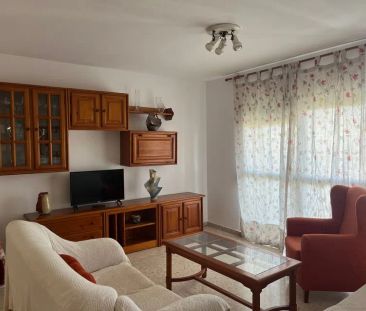 Alquiler de piso en Calle Pintor Cipriano Maldonado s/n - Photo 5