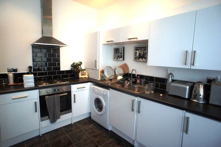 Pen-y-lan Road Flat 4, Roath - Photo 4