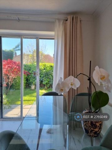 4 bedroom bungalow to rent - Photo 5