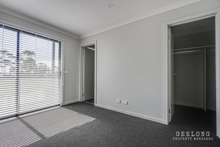 17 Geraldine Walk Wyndham Vale - Photo 4