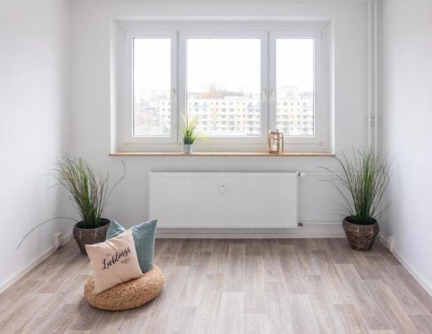 Hereinspaziert - neu sanierte 3-Raum-Balkonwohnung ab Frühjahr verfügbar - Foto 1