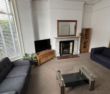 4 bedroom terraced house to rent - Photo 6