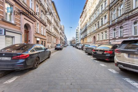 Ciekawe dwupokojowe mieszkanie w loftowym stylu, w centrum miasta - Photo 5