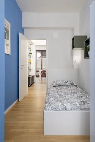 Viale Francesco Redi, Florence, Tuscany 50144 - Photo 3