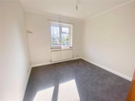 3 bedroom detached house to rent - Photo 5