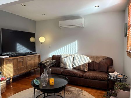 Quality living in Arrowtown - Photo 2