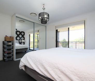 Beautifully Presented Four Bedroom Duplex - Photo 5