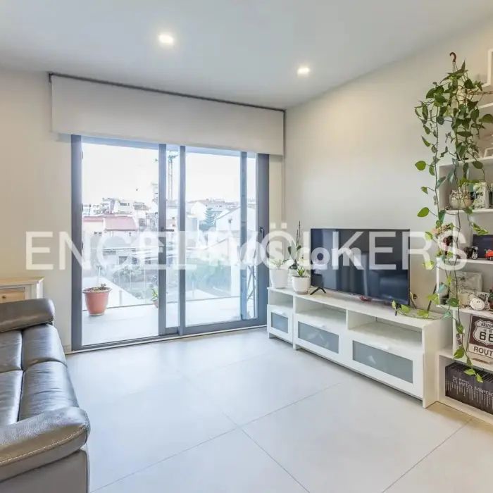 Piso en alquiler en Sant Feliu de Llobregat - Photo 1