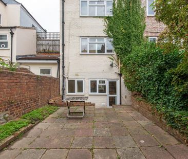 6 bedroom house to rent - Photo 2