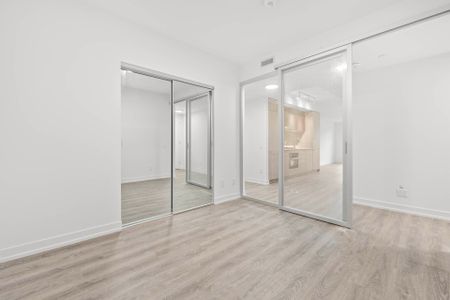 For Lease - 771 Yonge Street Unit# 906, Toronto, Ontario - Photo 3