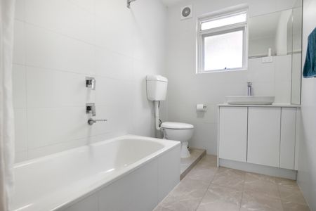 1/37 Comas Grove, Thornbury VIC 3071 - Apartment For Rent | Domain - Photo 4