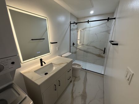 For Lease - 266 Carruthers Avenue Unit# 4, West Centre Town, Ontario - Photo 3