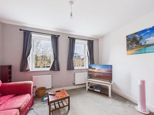 3 bedroom semi-detached house to rent - Photo 1