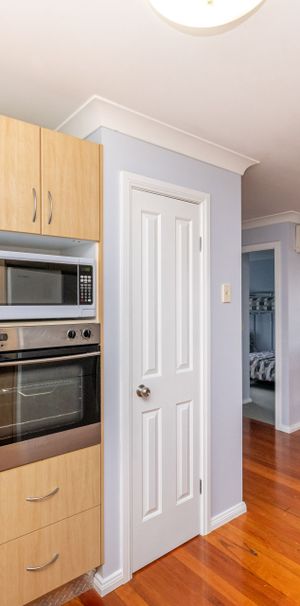 HOMELY COOMBA PARK HOME - Photo 2