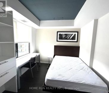 1817 - 105 CHAMPAGNE AVENUE - Photo 6