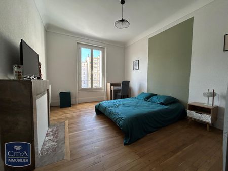 Location Appartement 5 pièces 96m² ST ETIENNE 42000 - Photo 3