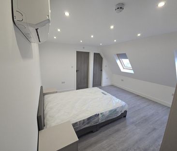 Room in a Shared House, Hilliers Lane, CR0 - Photo 2