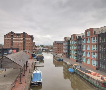 Barge Arm East, The Docks, Gloucester - Photo 2