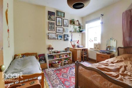 3 bedroom terraced house to rent - Photo 4
