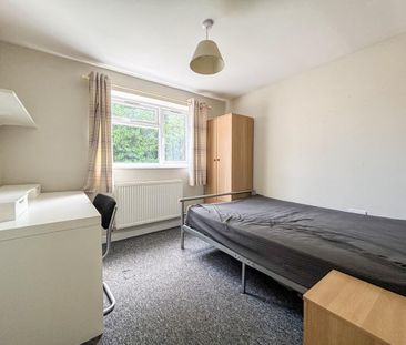 Wades Road, Filton - Photo 1