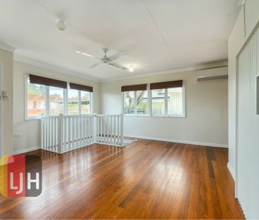 3 BEDROOM HOME WITH DOWNSTAIRS RUMPUS - Photo 3