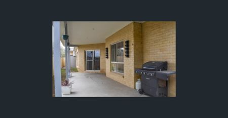 TRINITY HEIGHTS! - Photo 2