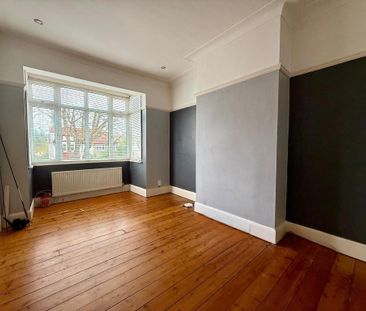 5 bedroom semi-detached house to rent - Photo 2