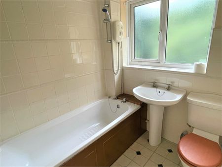 Orchid Close, Taunton - Photo 3