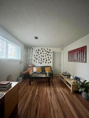 For Lease - 8 Carlotta Avenue Unit# B, Vanier and Kingsview Park, Ontario - Photo 1