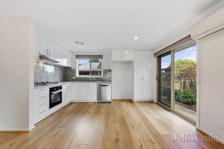 2/73 Mcewan Road, Heidelberg Heights - Photo 2