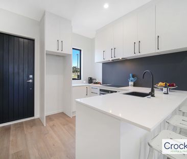 Modern Comfort in the Heart of Totara Park - Photo 3