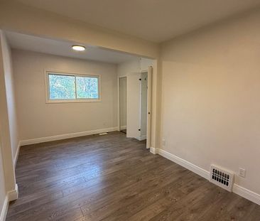 48 Alma Street North - Photo 3