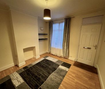 2 bedroom house to rent - Photo 1