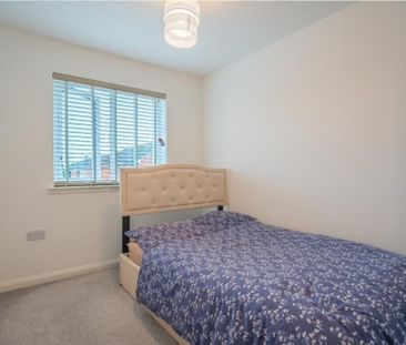 4 Bed Semi-Detached House, Broomfield Gate, G21 - Photo 5